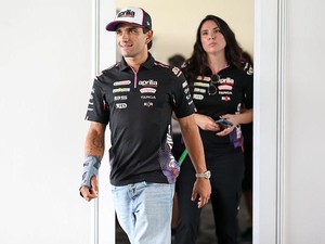 Martin Saja Kesulitan Sikat Gigi, Yakin Balapan di Sepang?