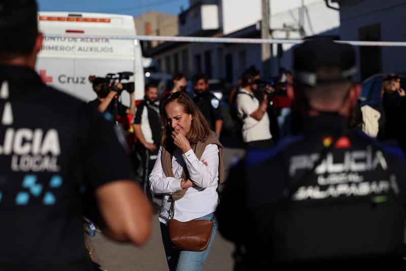 Kecelakaan kereta cepat di Spanyol menewaskan sedikitnya 68 orang dan melukai puluhan penumpang pada Rabu (28/10/2026) waktu setempat. (REUTERS/Violeta Santos Moura)