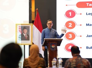 Kemendagri Rilis Buku Pengalaman 12 Pj Kepala Daerah Selama Pilkada 2024