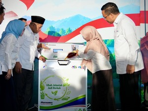 Kemenkop-Pertamina Resmikan Piloting Pengumpulan Minyak Jelantah di KDKMP