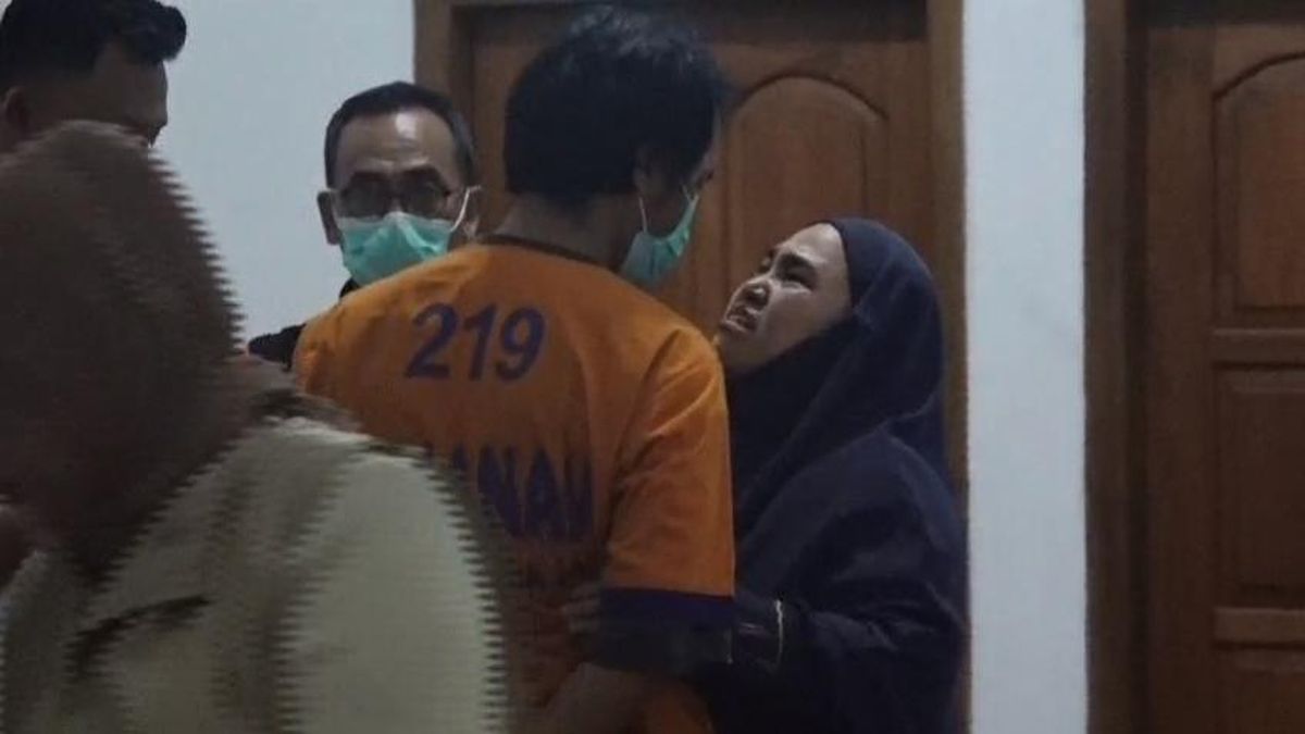Istri Sah Tak Tahu Dwi Bagus Bunuh dan Sembunyikan Jasad Dini-Anaknya — NadiKabar.com