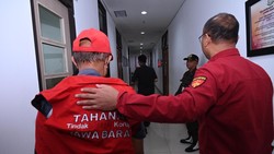 Kasus Korupsi Tunjangan DPRD, Eks Sekwan Indramayu Ditahan