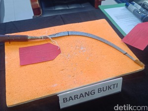 Pembacok Bobotoh di Bogor Bawa Celurit Ke Mana-mana, Ini Penampakannya