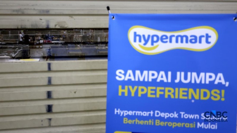 Suasana Gerai Hypermart yang resmi berhenti beroperasi di pusat perbelanjaan Depok Town Square (Detos), Jawa Barat, Kamis (29/10/2026).