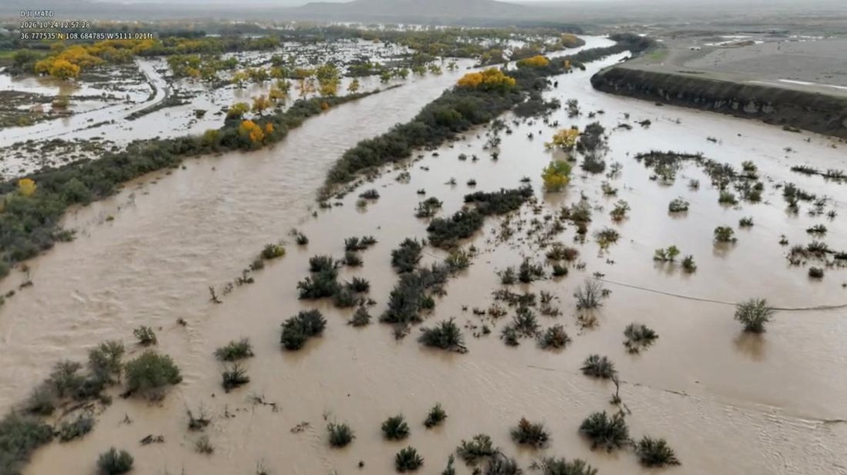 Hujan Deras Picu Banjir, Daratan Jadi "Laut" karena Sungai Meluap