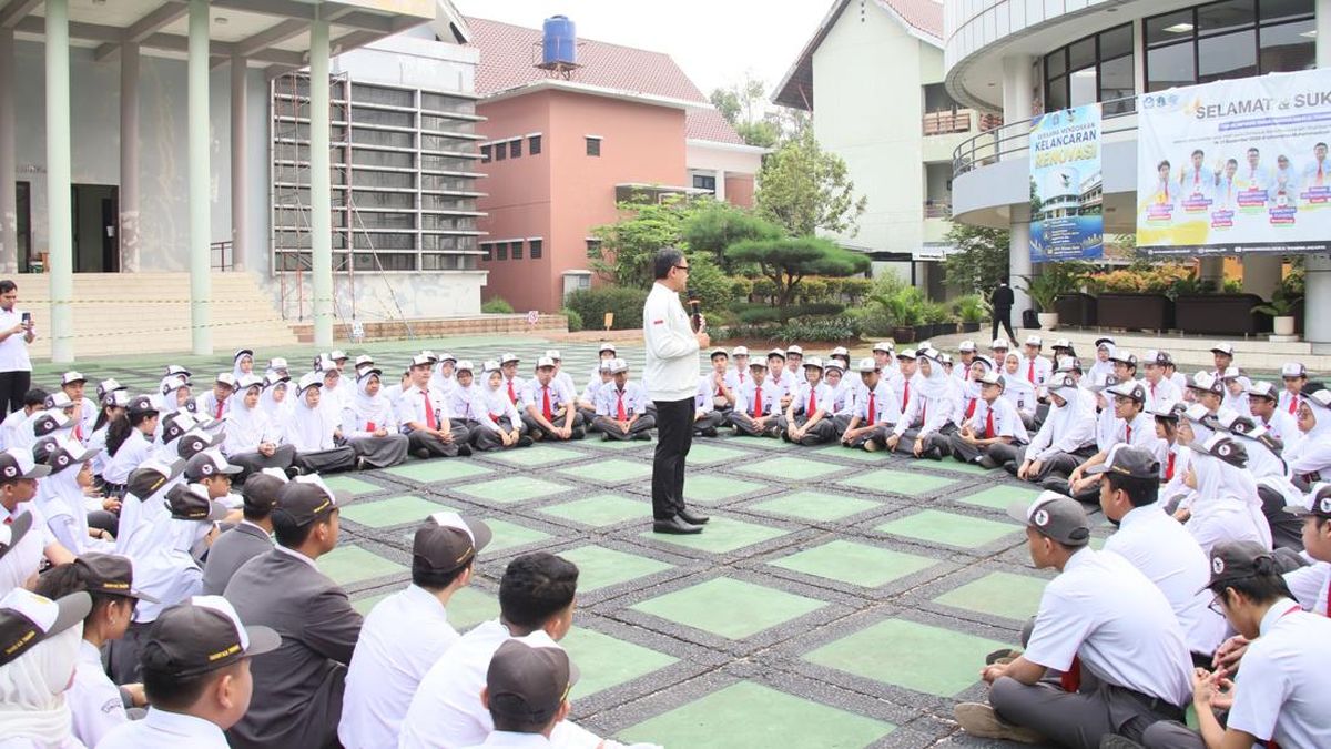Wamendagri Bima Ajak Generasi Muda Suarakan Gagasan Demi Indonesia Emas 2045 — NadiKabar.com