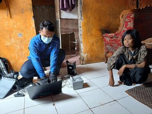 Nasib Keluarga Memprihatinkan di Pacet, Ibu dan Bayi Kini Ditangani Dinsos