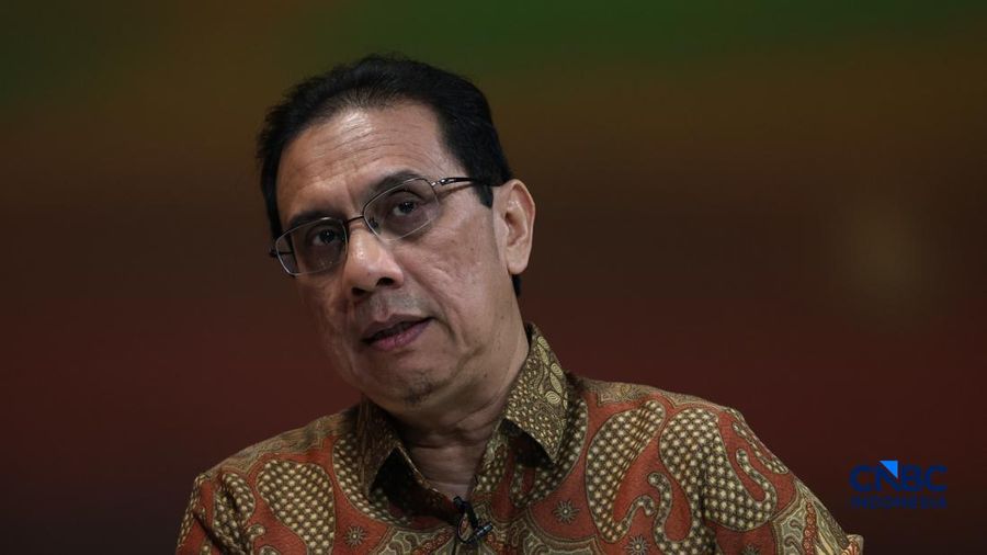 Direktur Kecerdasan Artifisial dan Ekosistem Teknologi Baru, Ditjen Ekosistem Digital, Komdigi, Mirza Pahlevi saat menyampaikan pemaparan dalam Road To CNBC Indonesia Awards 2026 kategori Best AI Ecosystem di Jakarta, Jumat (30/10/2026). (CNBC Indone