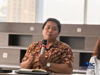 Direktur Program Transformasi Sistem Energi di Institute for Essential Services Reform (IESR) Deon Arinaldo dalam Workshop Indonesian Next Generation Journalist Network on Korea, Jumat (30/10/2026). (CNBC Indonesia/Dovana Hosiana)