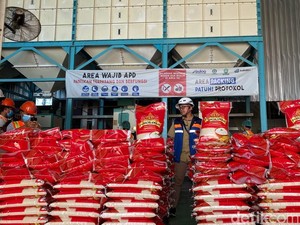 Bulog Serap 4,25 Juta Ton Beras, Begini Perjalanan Gabah dari Petani