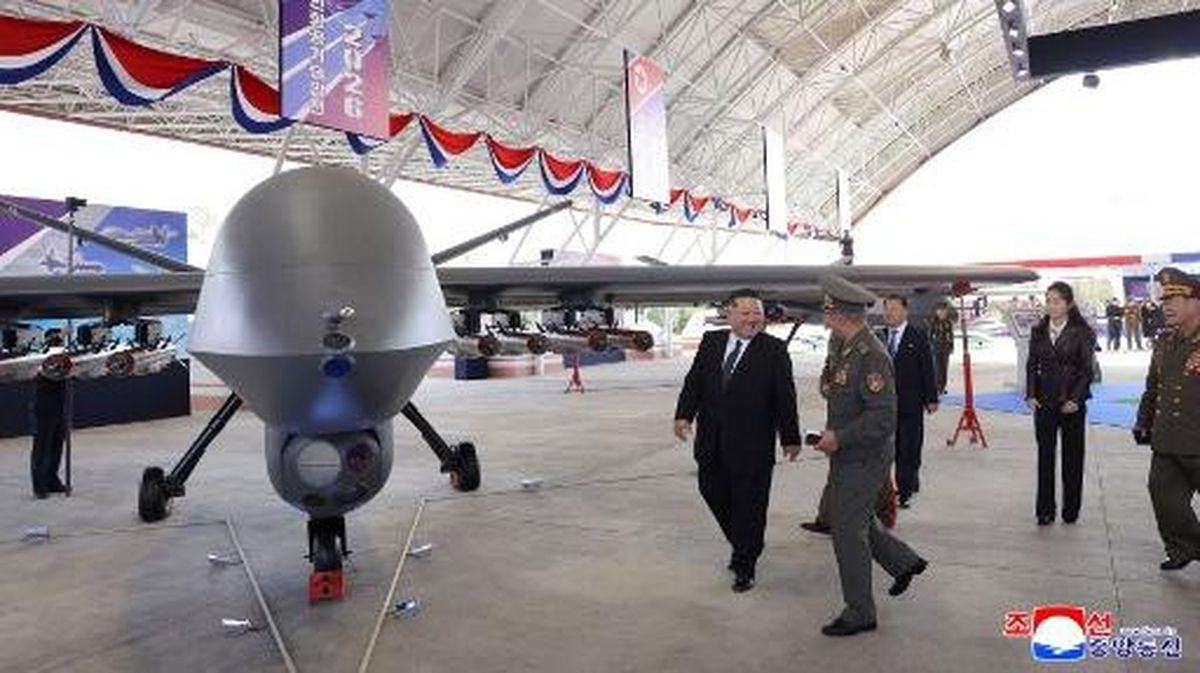 Korut Pamerkan Rudal-Drone Tempur, Kim Jong Un Dorong Senjata Berbasis AI — NadiKabar.com