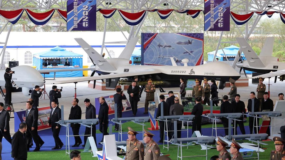 Kim Jong Un Pamer Teknologi Drone dan Senjata Canggih Korea Utara — NadiKabar.com