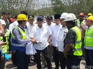 Menteri Kelautan Berharap Proyek KNMP di Jember Tuntas Akhir November