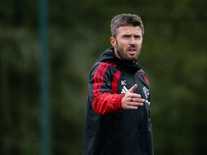 Terancam Dipecat, Carrick Sadar Risiko Melatih MU