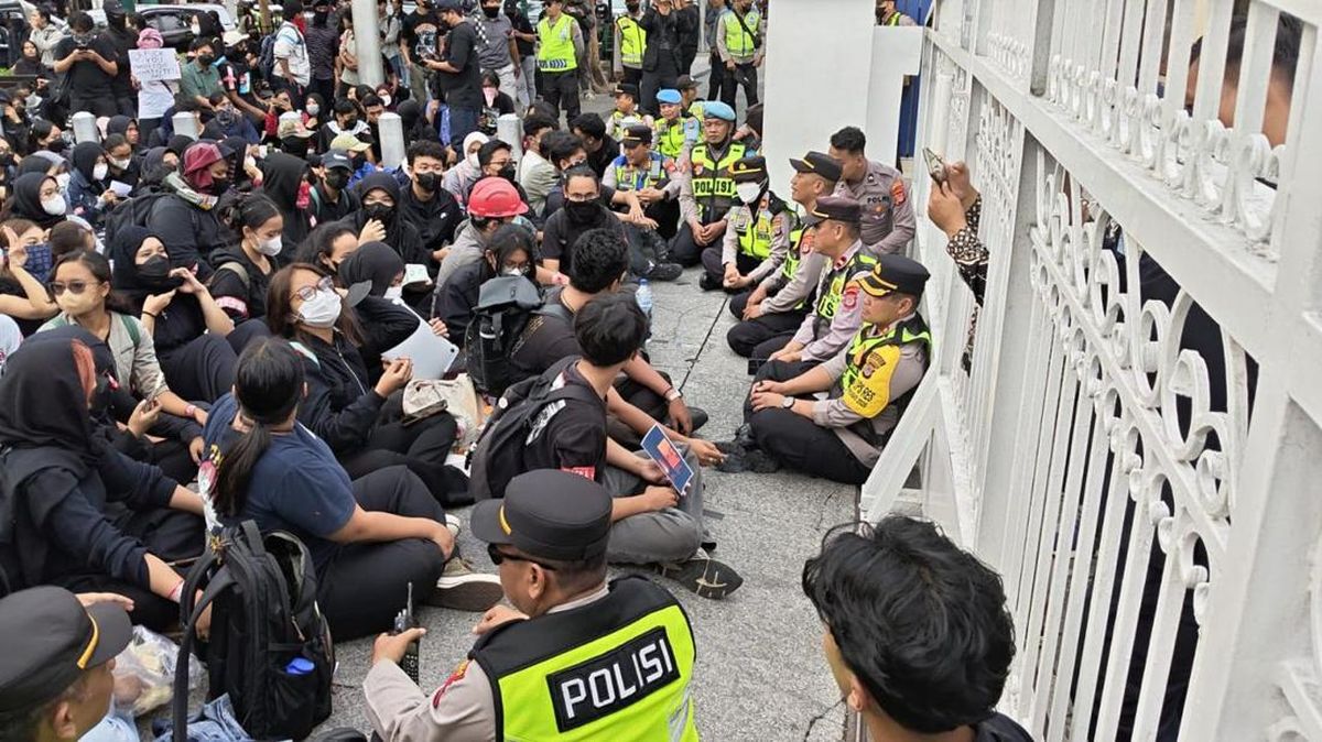 Kapolda DIY Apresiasi Massa Tertib Sampaikan Aspirasi, Pastikan Situasi Aman — NadiKabar.com