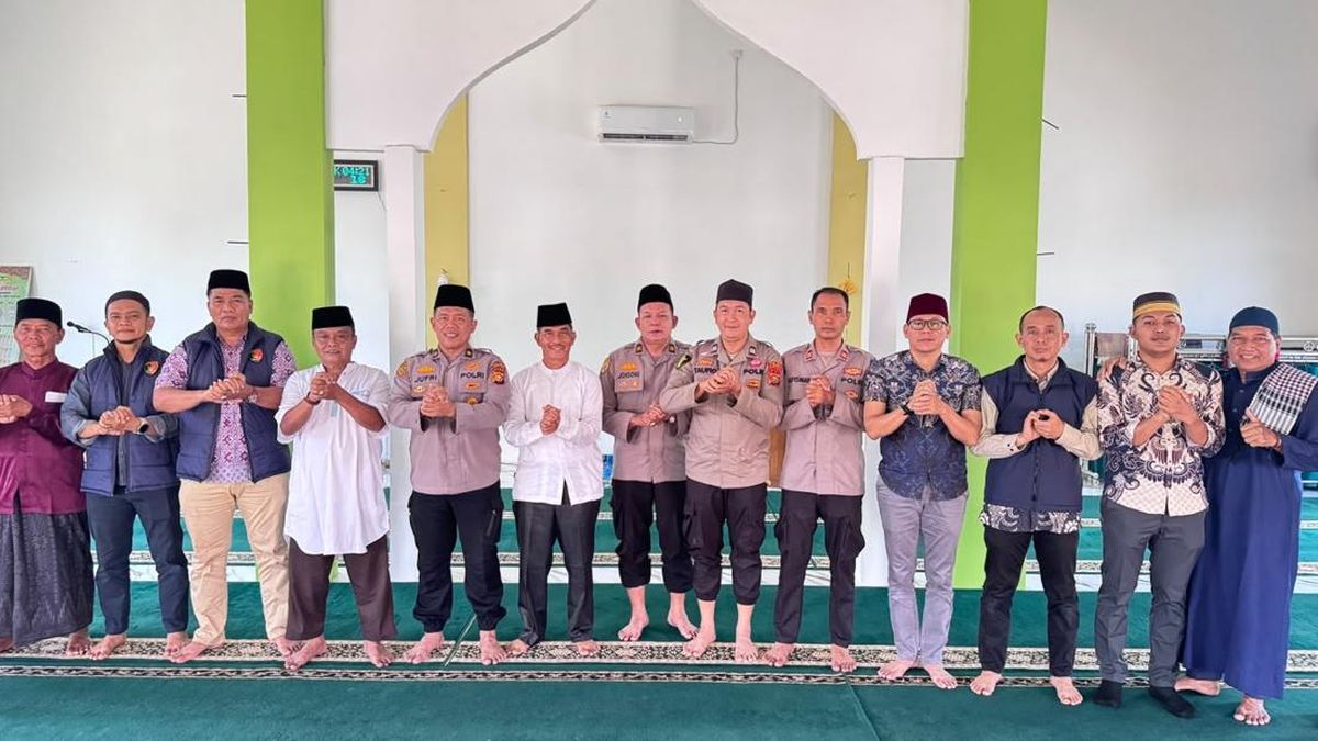 Jumat Keliling di Masjid, Polres Kuansing Bawa Pesan Kamtibmas — NadiKabar.com