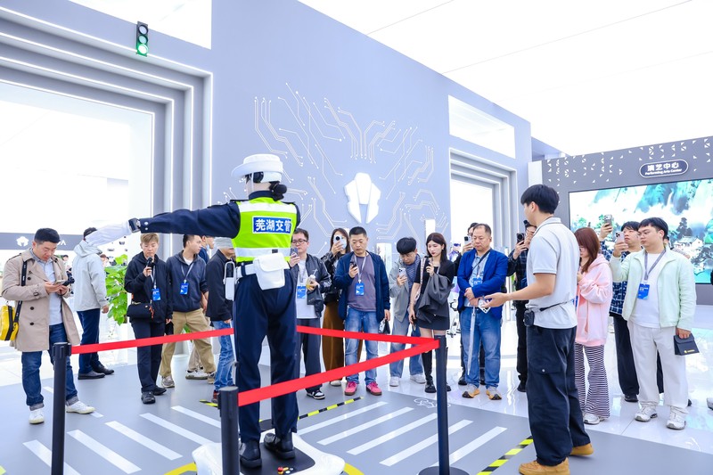 Robot-robot AiMoga dalam ajang Chery International User Summit 2026 di Wuhu, China Oktober 2026 ini. (Dok. Chery)