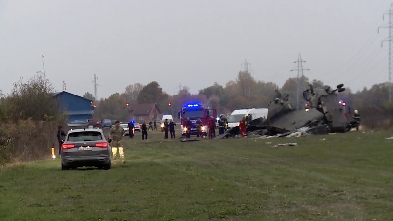 Sebuah helikopter militer Italia yang bertugas dalam misi penjaga perdamaian Uni Eropa di Bosnia dan Herzegovina jatuh pada Kamis (29/10/2026).