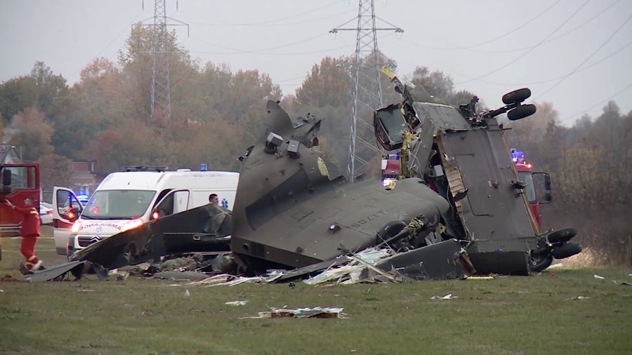 Sebuah helikopter militer Italia yang bertugas dalam misi penjaga perdamaian Uni Eropa di Bosnia dan Herzegovina jatuh pada Kamis (29/10/2026).