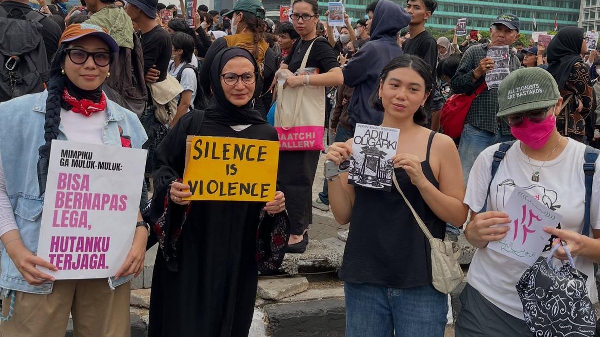 Power of Women! Shalima Hakim Putri Wanda Hamidah Jadi Sorotan Saat Ikut Aksi — NadiKabar.com