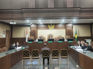 Eks Pejabat Bea Cukai Akui Ceroboh, Minta Vonis Ringan Kasus Suap-Gratifikasi