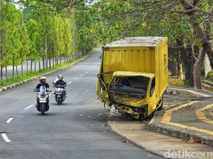 Bangkai Truk Maut yang Bikin Warga Sukabumi Merinding