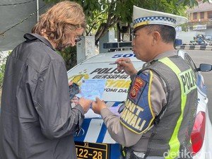 5 WNA Terjaring Operasi Patuh Agung di Sunset Road