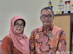 Sosok Mendikdasmen Abdul Muti di Mata Sang Guru: Bersepeda 15 Km demi Sekolah