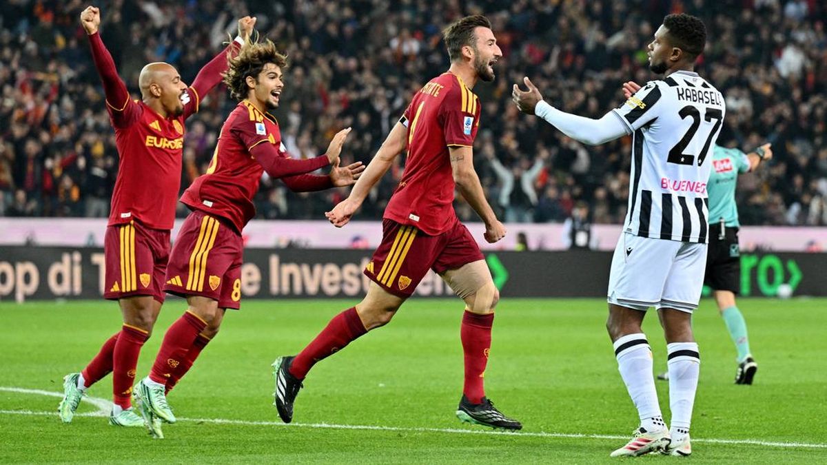 Udinese Vs Roma: I Lupi Pesta Gol 5-2 — NadiKabar.com